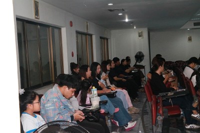 LINE_ALBUM_กิจกรรมประชุมผู้ปกครองภาคเรียนที่ 12569_260614_63